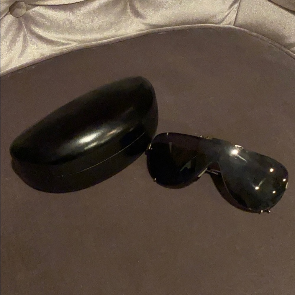 Mosley Tribes Sunglasses with case - Men’s